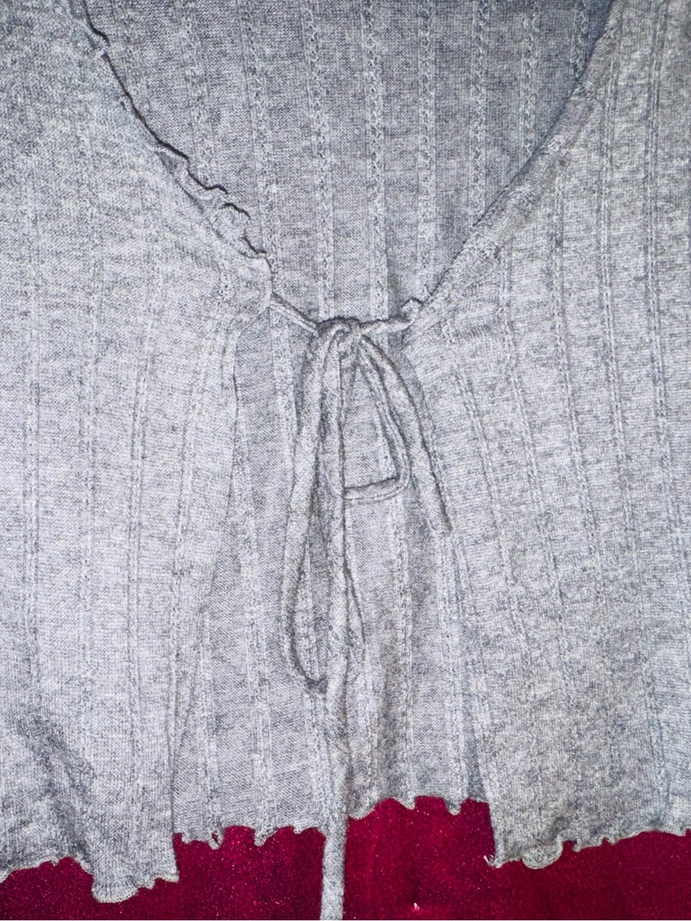 👑 Size Xsmall gaze Light Gray Ribbed Tie-Front Crop Top - Picture 2 of 10